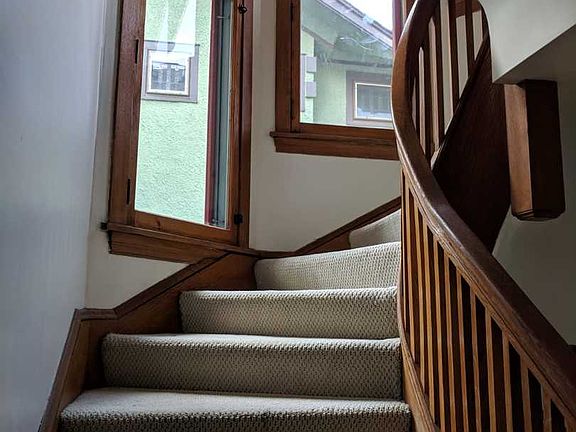 4th image of 233 S Scoville Ave #2