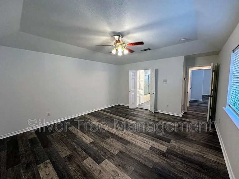 3200 Blenheim Ct — Photo 43