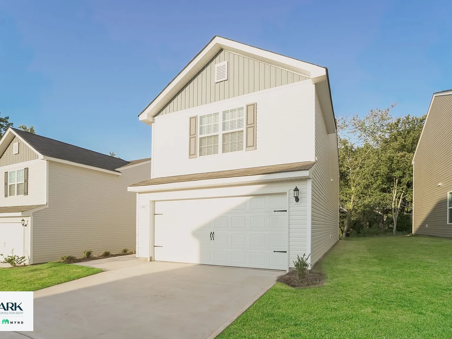 3 bed, 2.5 bath, 1679 sqft, $1,604 — Photo 2