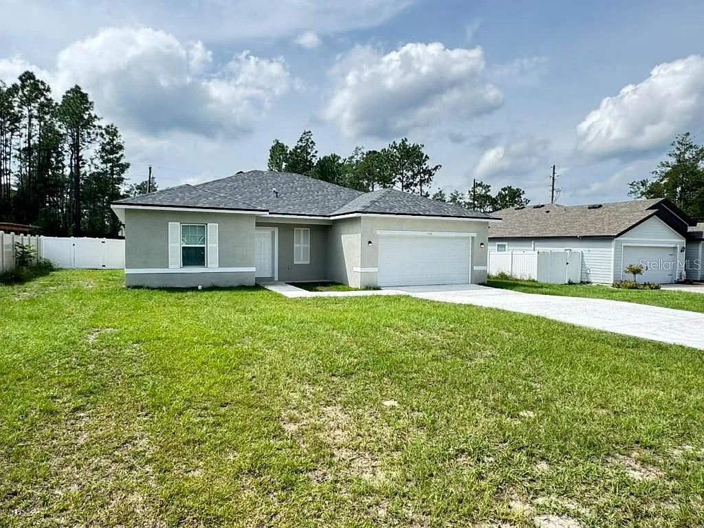4 bed, 2.0 bath, 1696 sqft, $1,995 — Photo 3