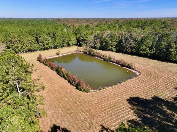 8004 White Oak River Rd, Maysville, NC 28555