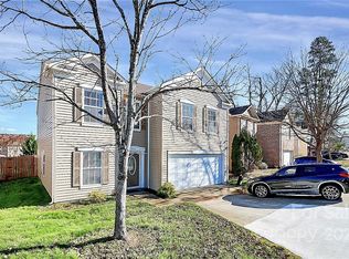 7036 Maple Park Ln, Charlotte, NC 28269