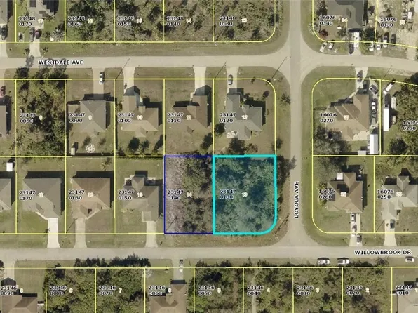 448 & 450 Willowbrook Dr, Lehigh Acres, FL 33972