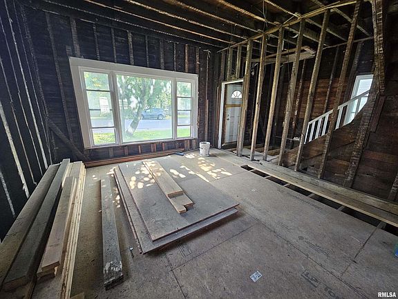 5th image of 1807 Speckman St
