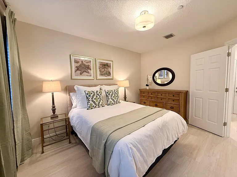 809 Estancia Way — Photo 6