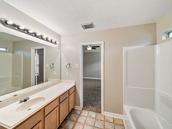 5th image of 3427 W Rainmill Dr
