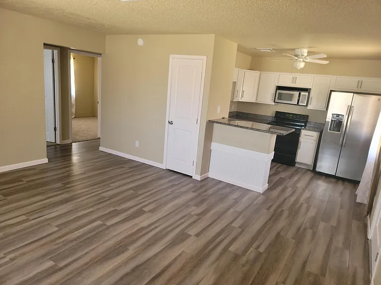 2831 E Mobile Ln #101 — Photo 1