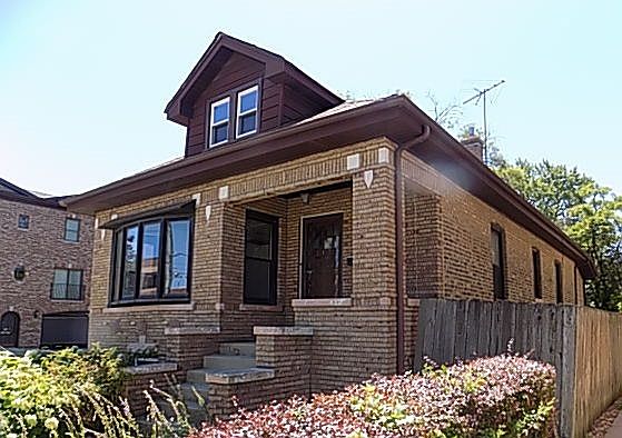 2nd image of 7427 W Fullerton Ave