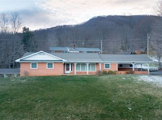 119 Forest Hill Dr, West Jefferson, NC 28694