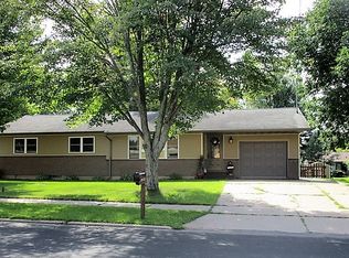 1208 E 17th St, Marshfield, WI 54449