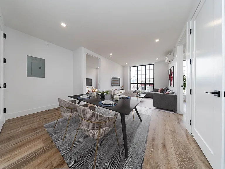 311 Franklin Ave #2A — Photo 3