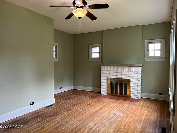 4th image of 1215 W Broadway St