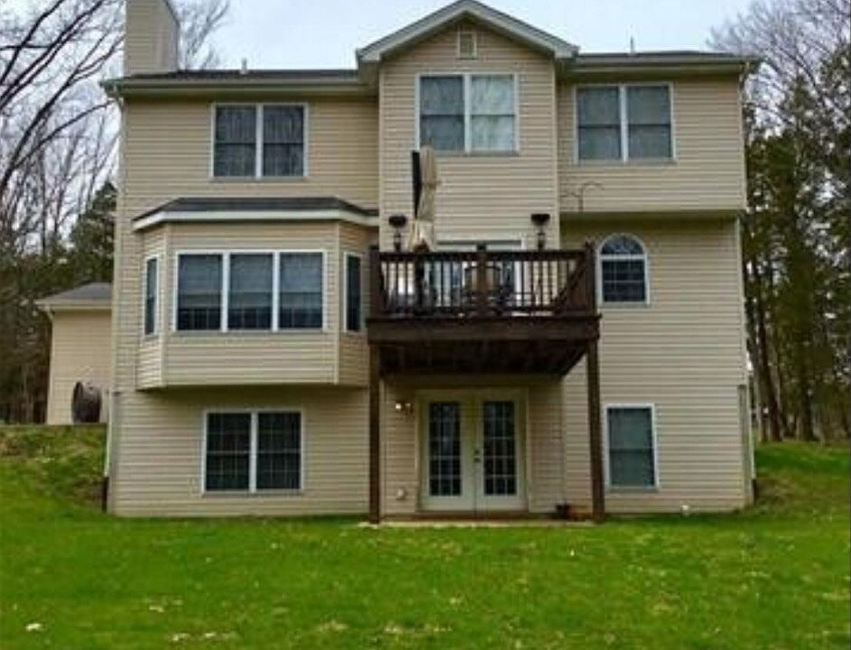 2nd image of 5284 Woodland Rd