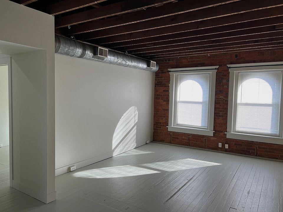 1st image of 1221 N High St APT 3D