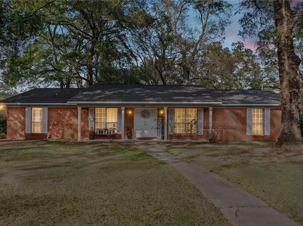 302 Hummingbird Dr N, Satsuma, AL 36572