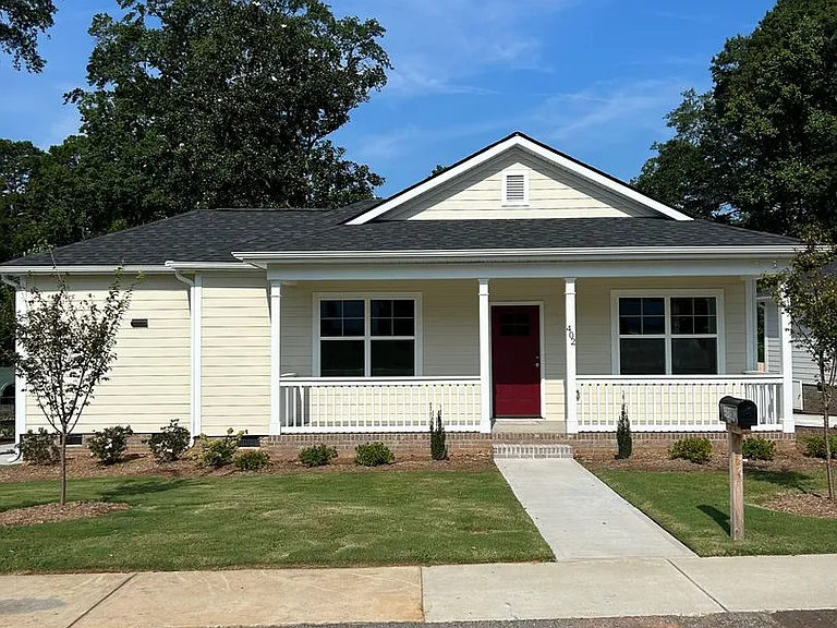 402 Prosperity Ave — Photo 1