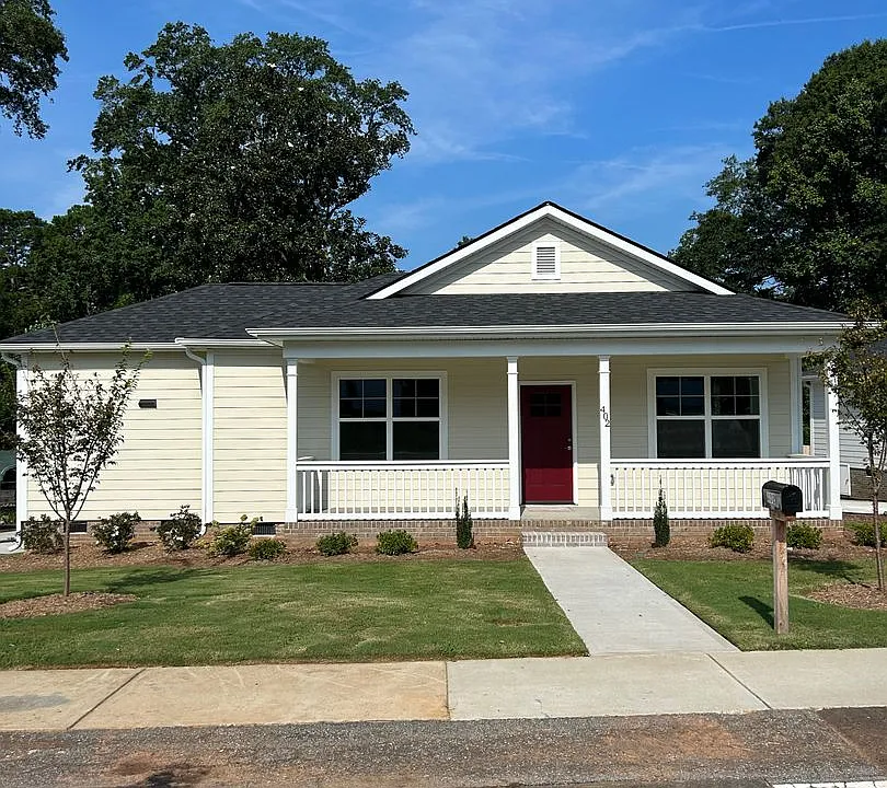 402 Prosperity Ave