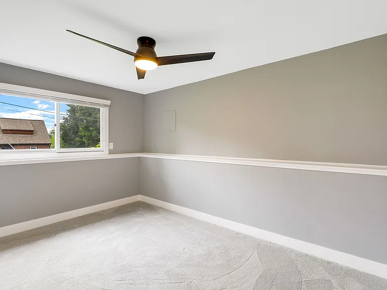 752 2nd Ave — Photo 31