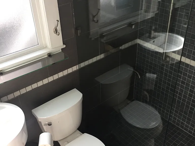 423 Faxon Ave #4 — Photo 5