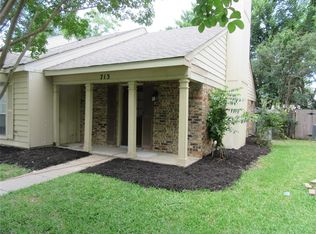 713 Denmark Dr, Mesquite, TX 75149