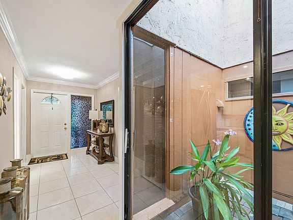 4th image of 5364 Stonybrook Ln