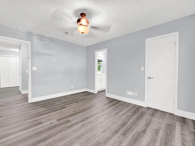 2319 N Congress Ave #22 — Photo 18
