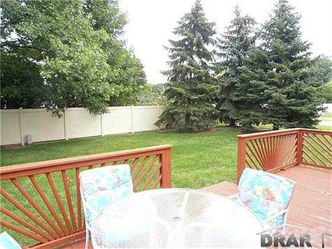 3rd image of 21912 Glenwood Ln #1