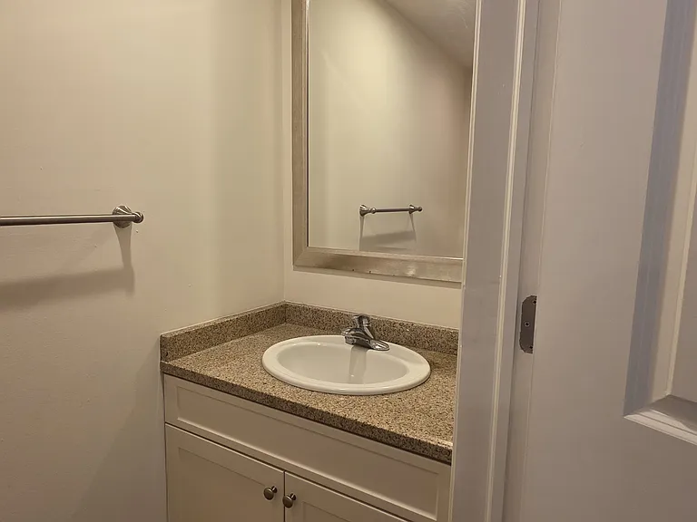 125 N 4th St #401 — Photo 3