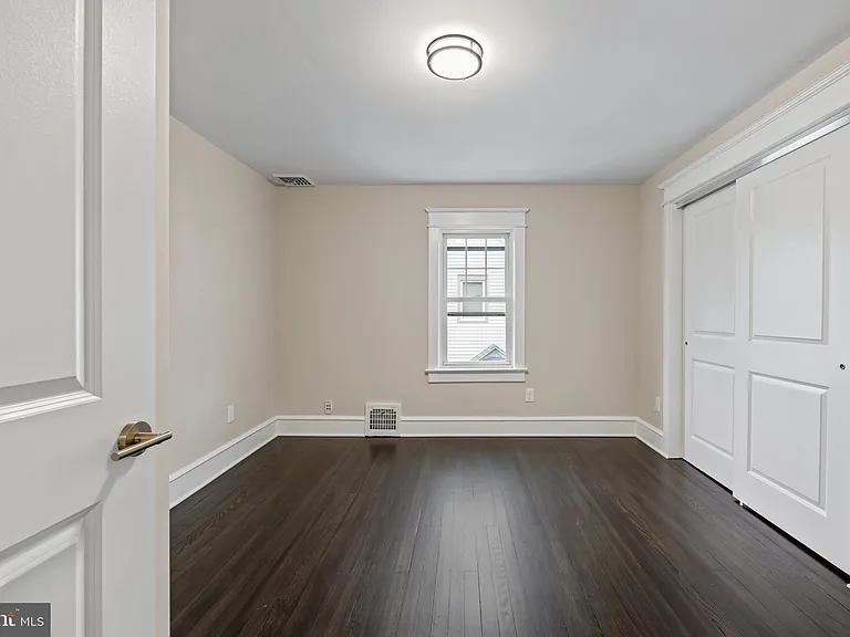 19 Conwell Ave — Photo 24