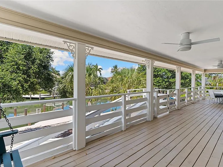 324 Waterleaf Ct — Photo 12