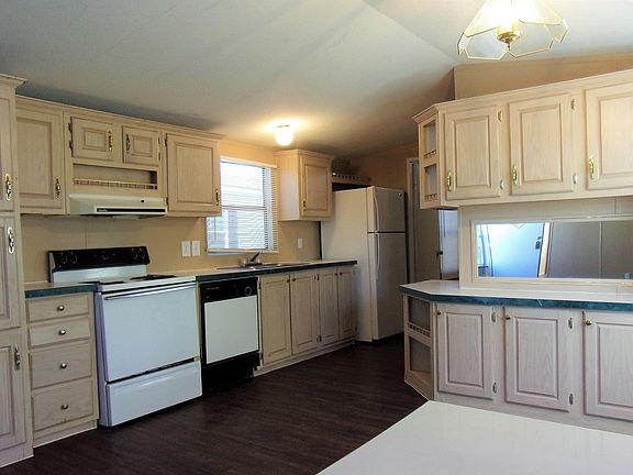 2nd image of 4943 Julie Dr #38