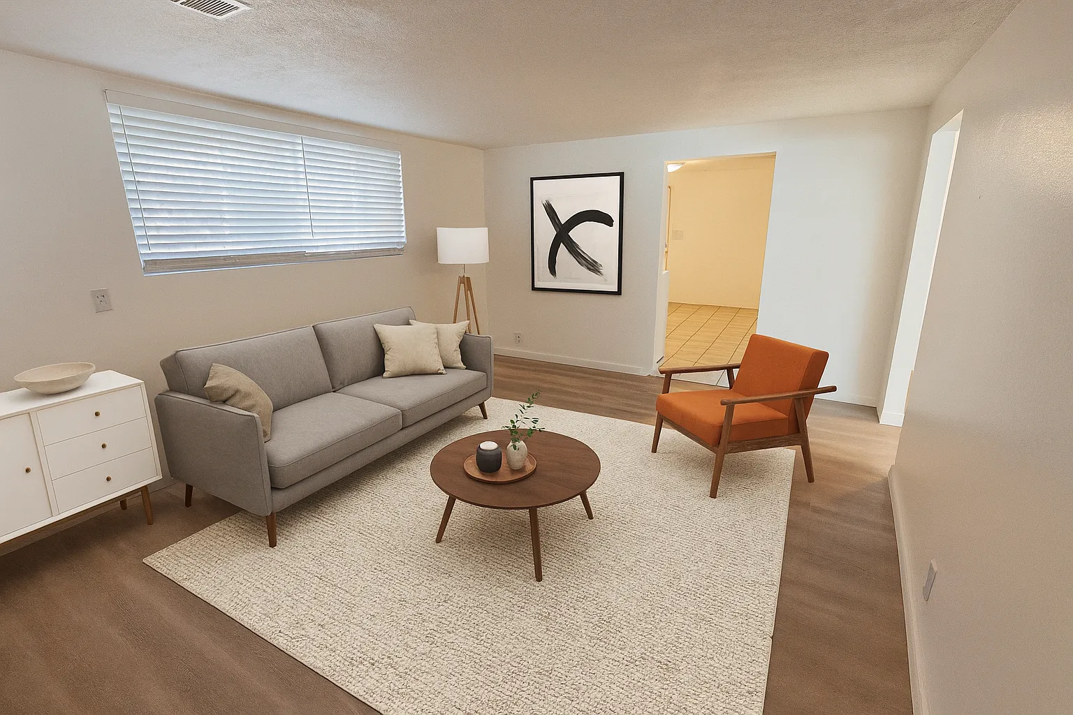 2 bed, 800 sqft, $1,600 — Photo 1