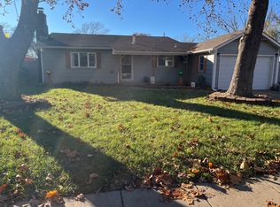 609 Edgewood Dr, Mulvane, KS 67110