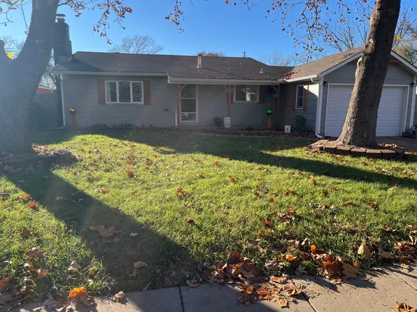 609 Edgewood Dr, Mulvane, KS 67110