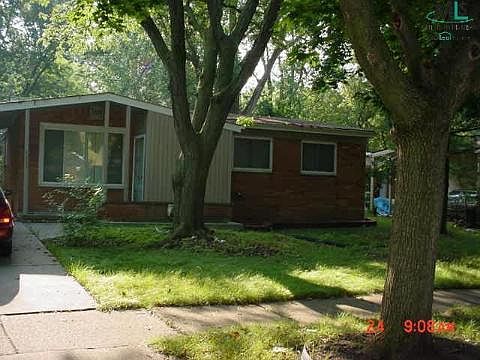 1st image of 24060 Marlow St