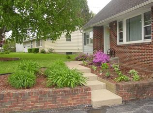 223 Parsons Rd, Camillus, NY 13031