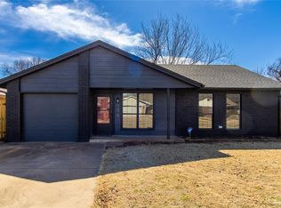 504 W 10th St, Edmond, OK 73003