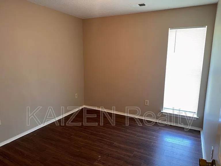 4192 Anderton Blvd — Photo 10