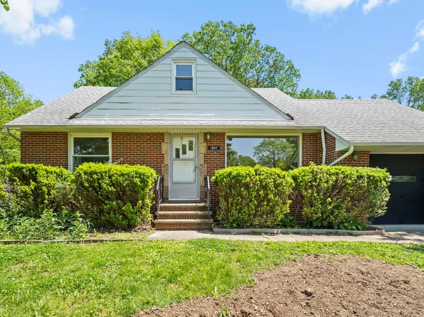 1807 Skyline Dr, Richmond Heights, OH 44143