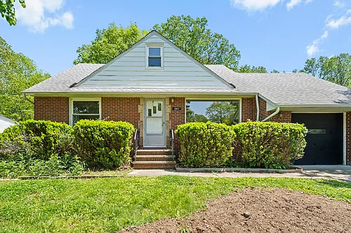 1807 Skyline Dr Photo 1