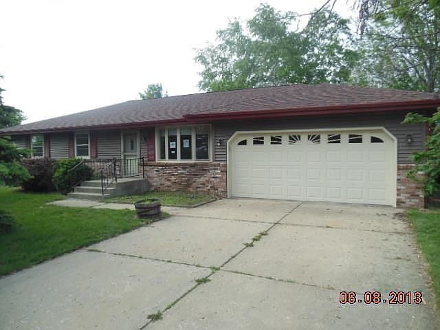 1st image of 206 Olson Dr