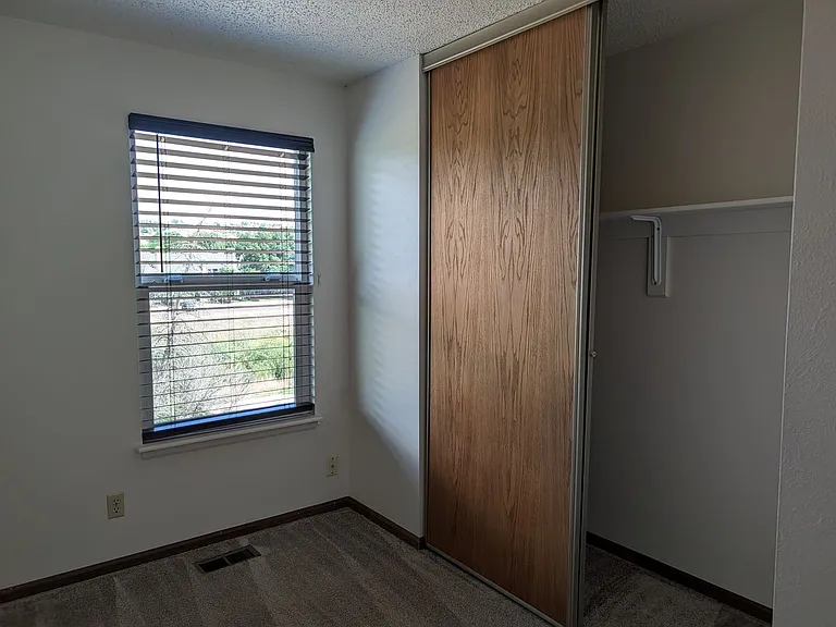 3028 Deliverance Dr — Photo 18