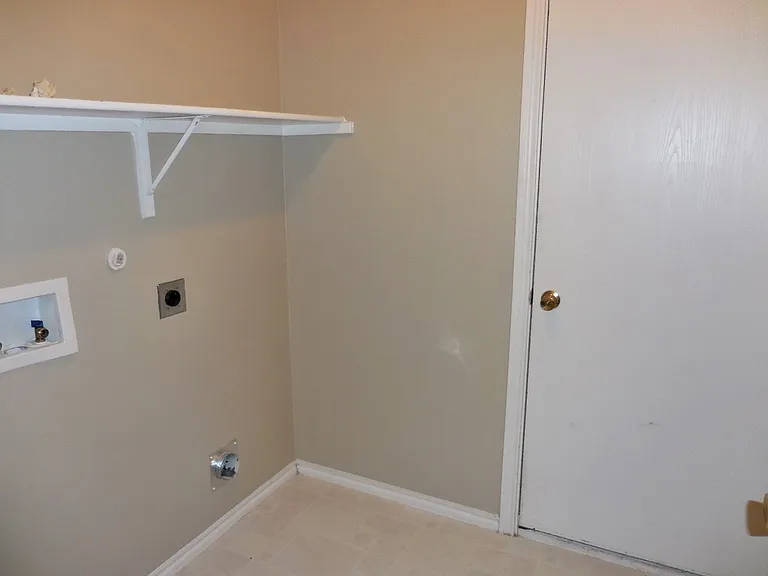 3617 Andalusian Dr — Photo 17