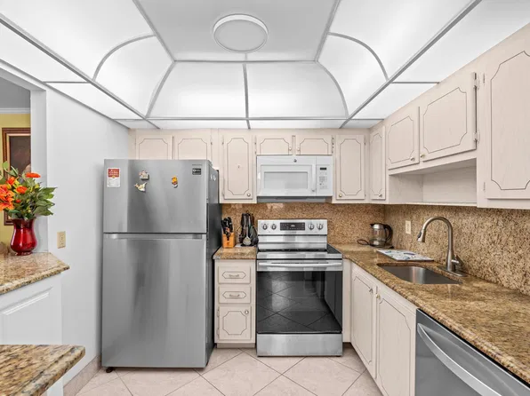 251 Seville K, Delray Beach, FL 33446