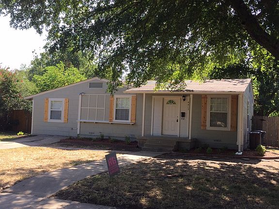 3rd image of 4413 Rogers Ave