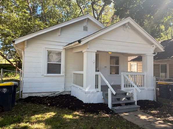 4007 Flora Ave