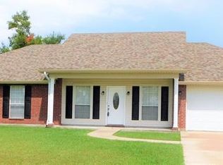 2304 Ben Franklin Dr, Westlake, LA 70669
