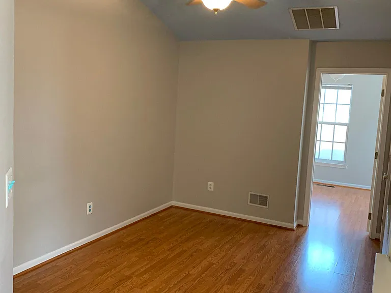 20334 Bowfonds St — Photo 10