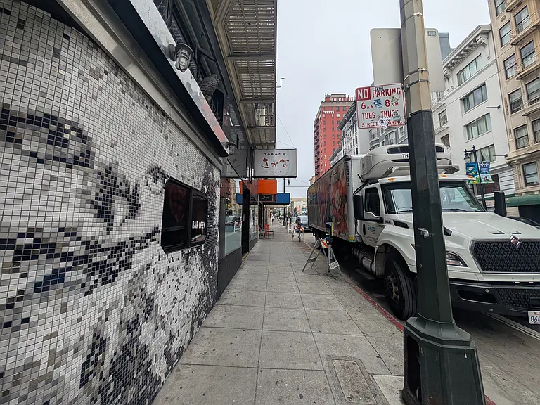 The Langham Apartments — Photo 44