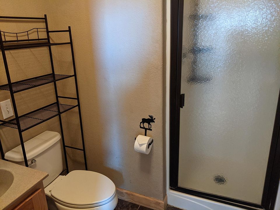 2nd image of 1113 Roth Ln #1